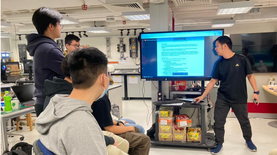 Mini-ROV briefing photo 3 1162x650