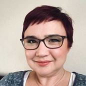 Dr Erica Darics