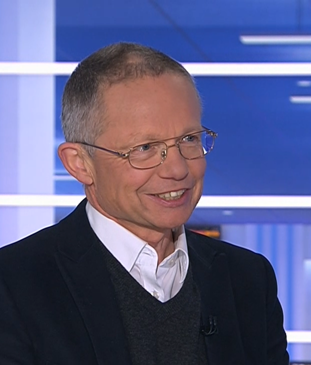 Dr Jonathan Crichton