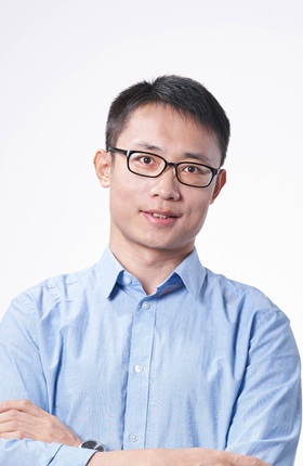 Dr Dezheng Feng
