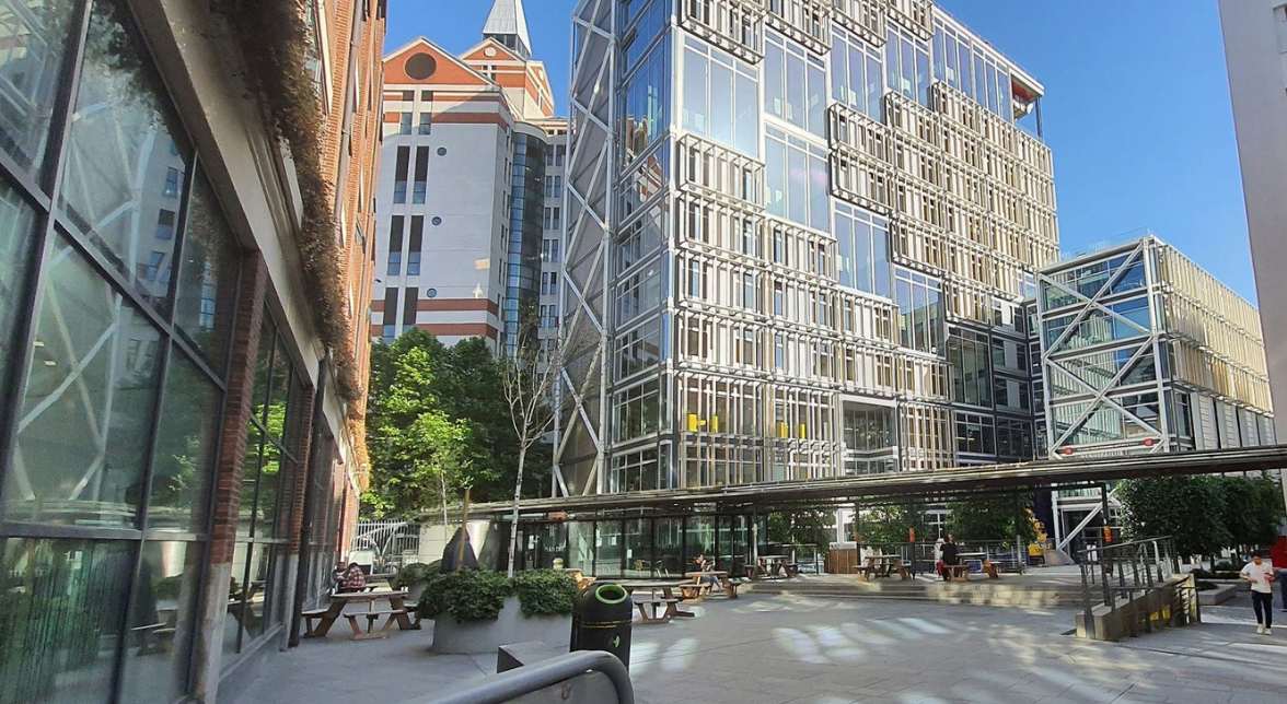 LSE_campus_photo_N3