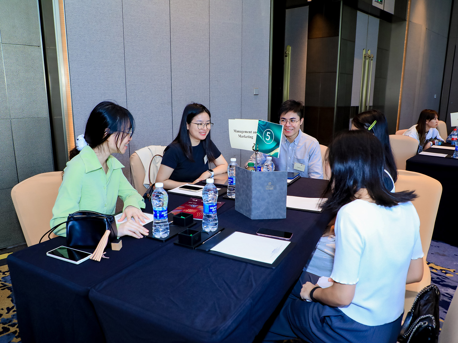 10540807_a4665729348_plx