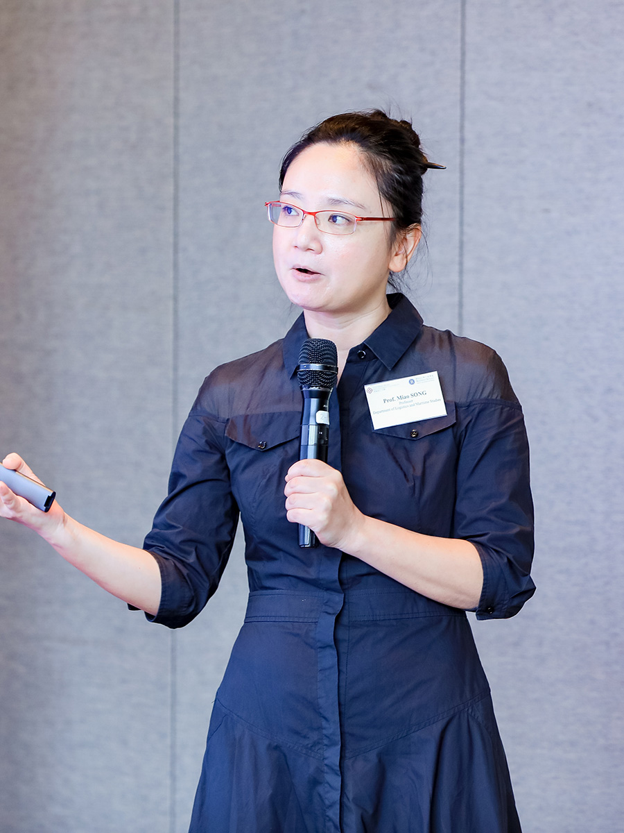 11833448_a4665729348_plx