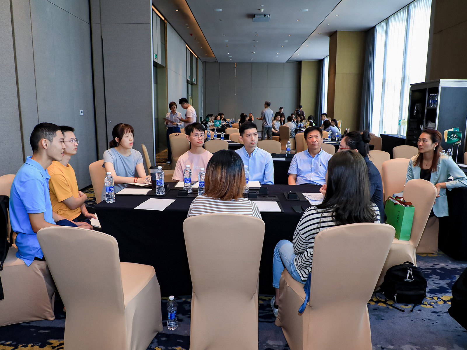 12685044_a4665729348_plx