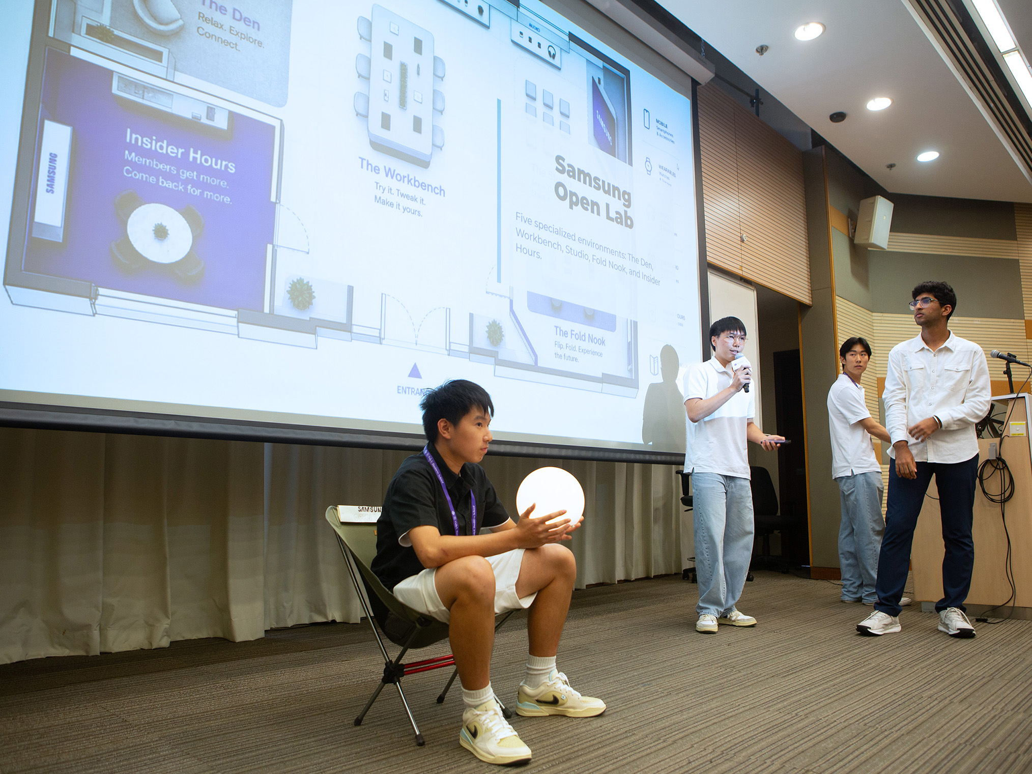 09 260628PolyU056
