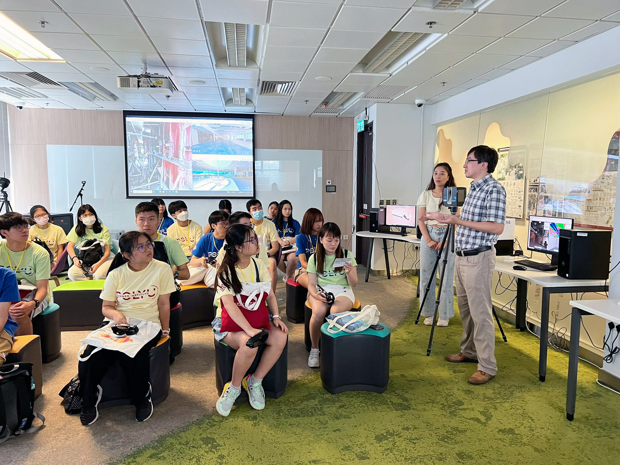 12a8b41d-404c-4eec-b714-accd336a9985