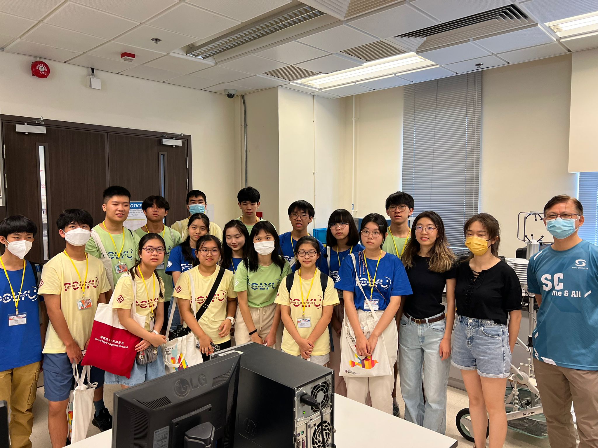 a6f88b00-8d37-4723-b631-e8e5fe304801