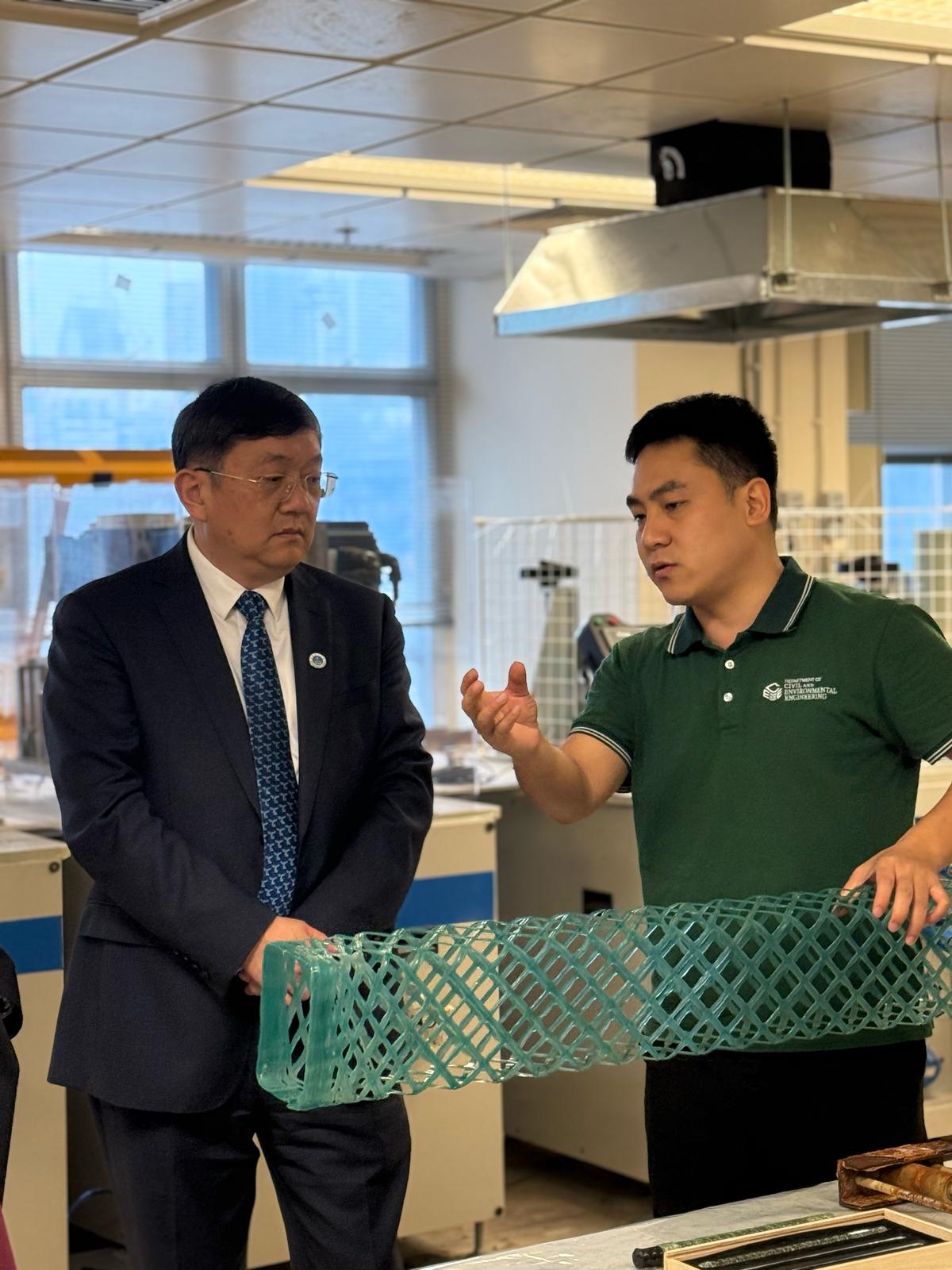 2bda2f6c-8fd5-45c3-8b13-d6ec3d832aa5