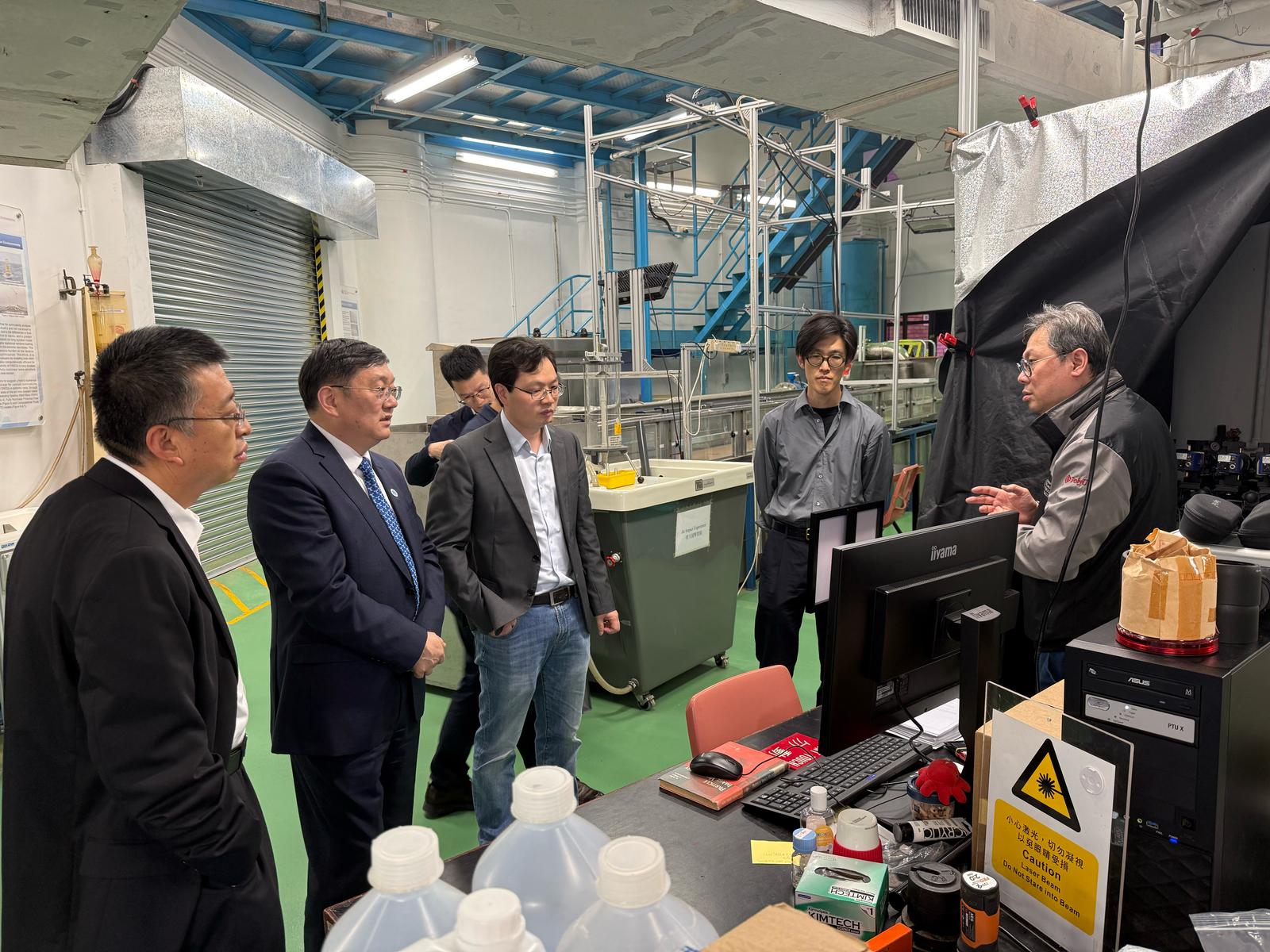 b012a095-8e03-4805-b9f3-c7ec3c52de49