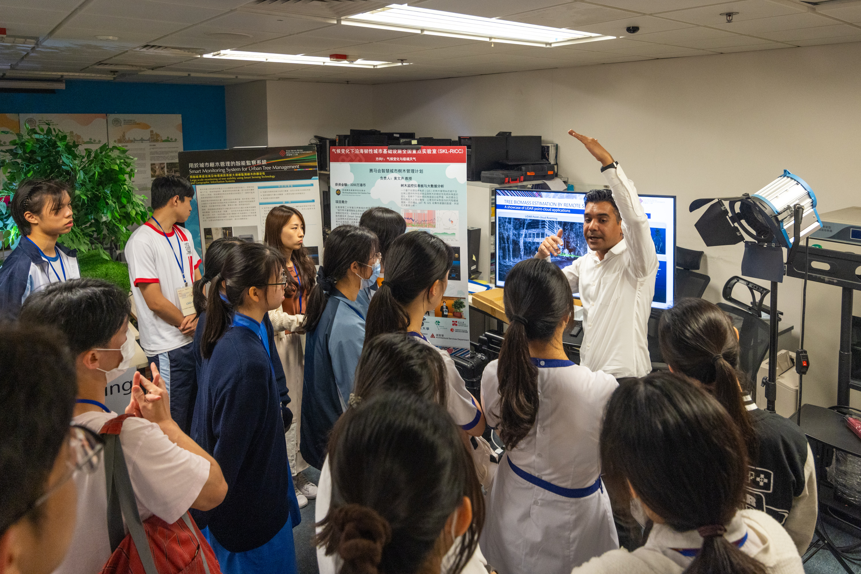 20250628_Poly_FCE-0097