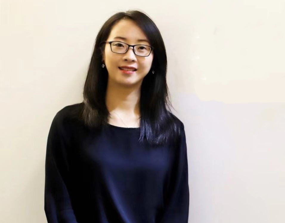 profile pic_Winnie Zeng_956X746