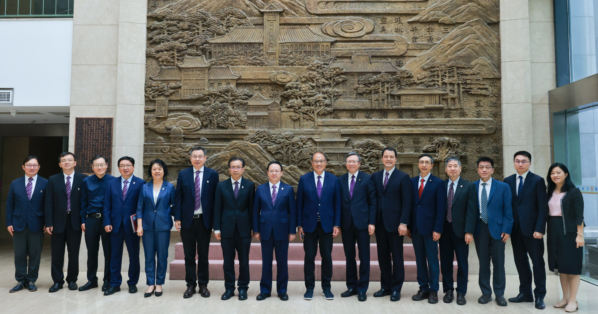 VisitsNanjing_01_2000x1050