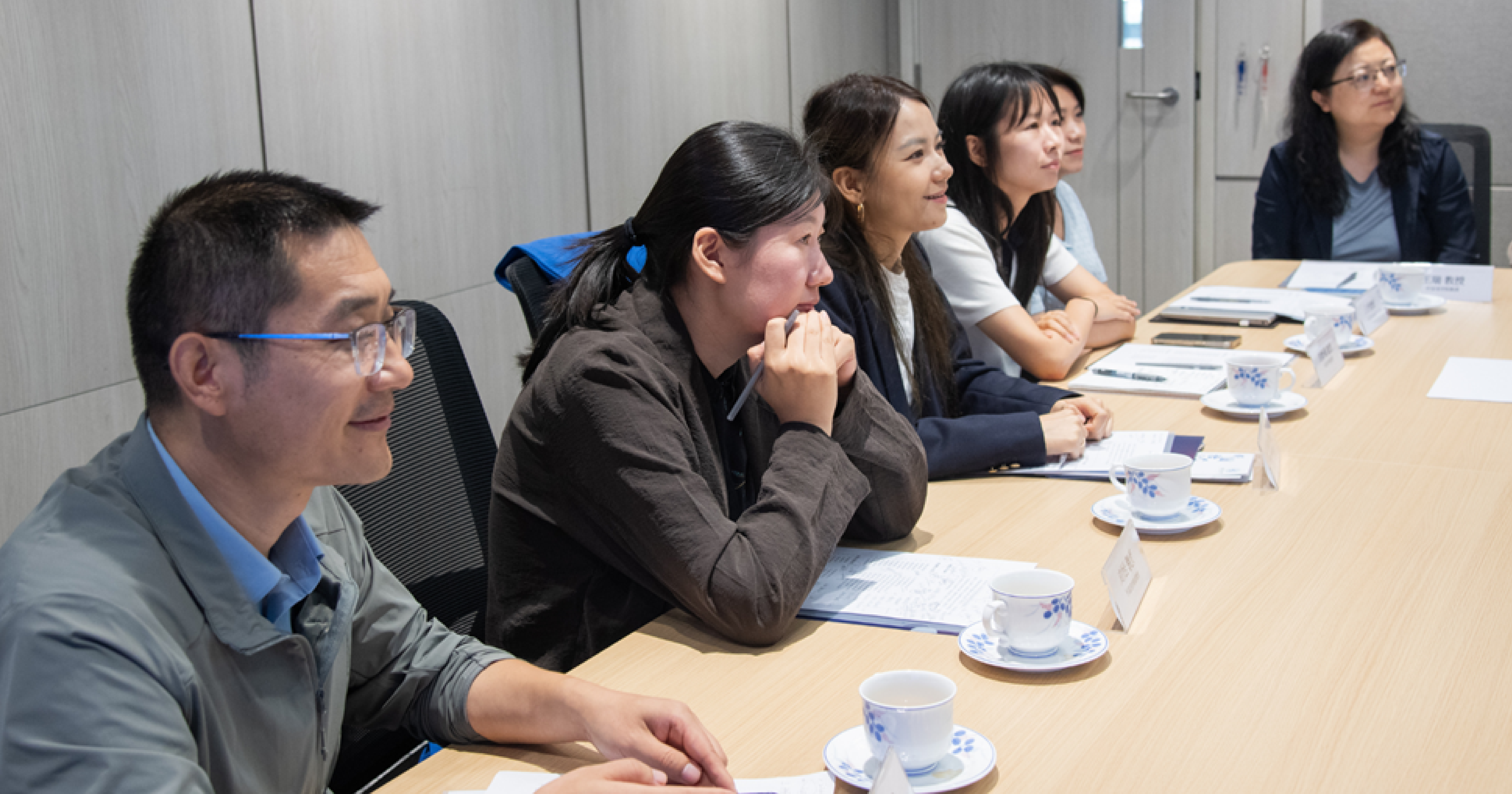 Representatives from PolyU and NWPU engaged in an exchange meeting to discuss future project collaborations and strategic partnerships.