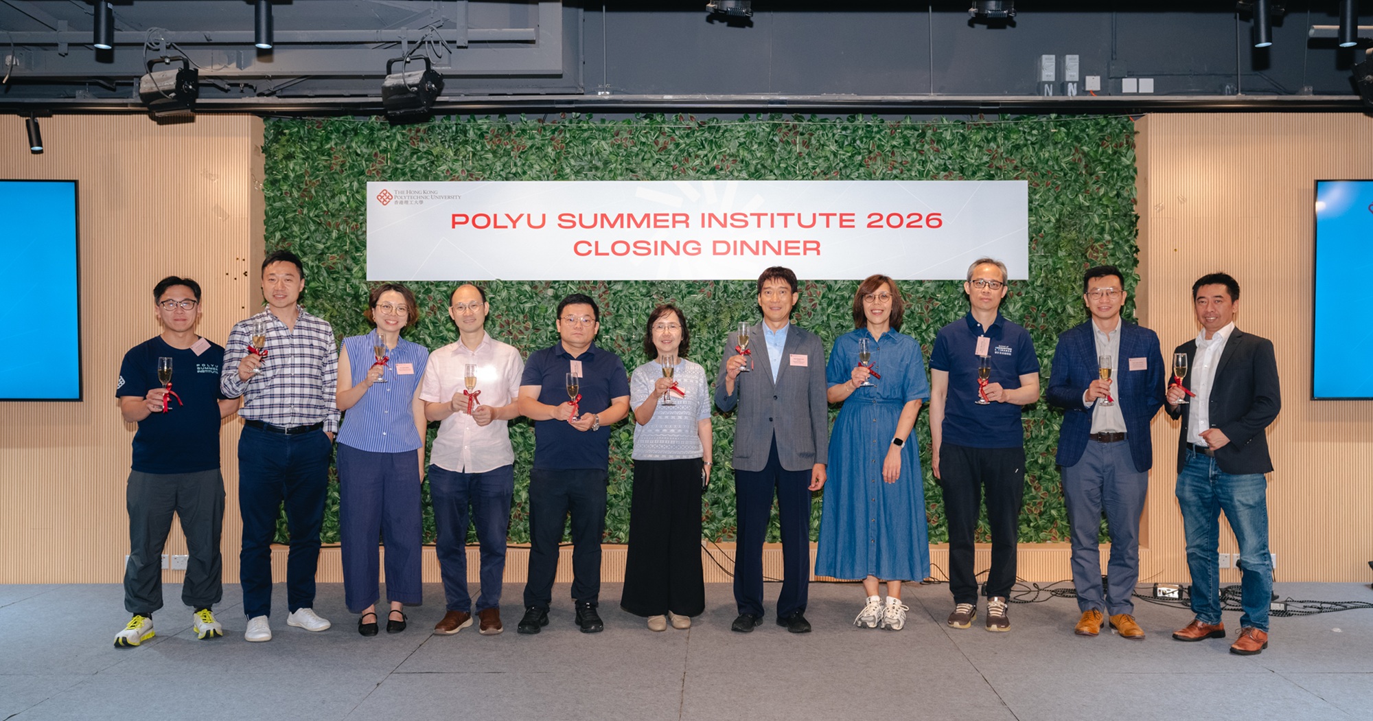 Prof. PEI Qing, Associate Dean(FH) (5th from left) attended the closing dinner of the PolyU Summer Institute 2026 and had a fruitful sharing with the participants.