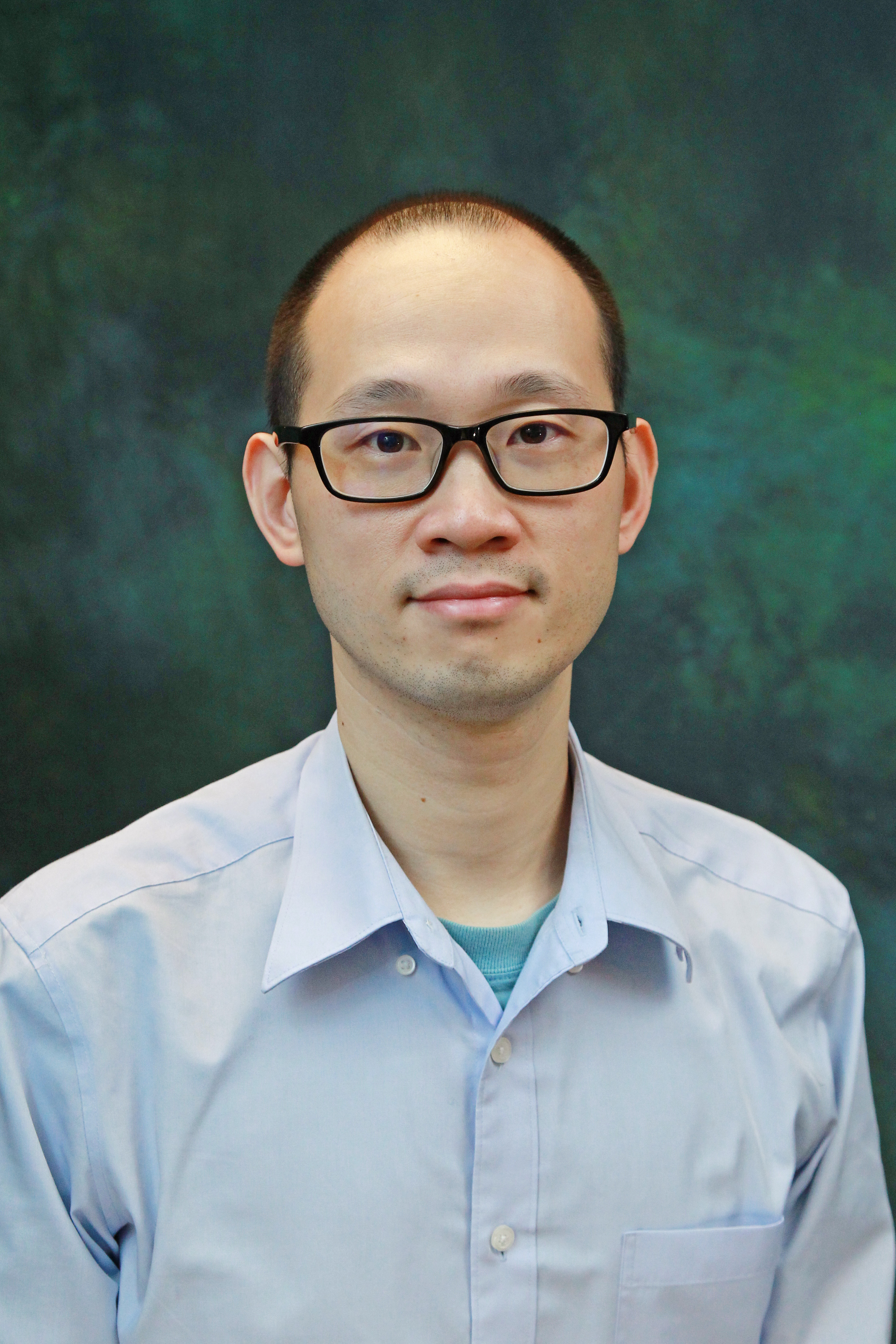 Dr TSANG Yuen Hong, Peter, Associate Professor of Department of Applied Physics