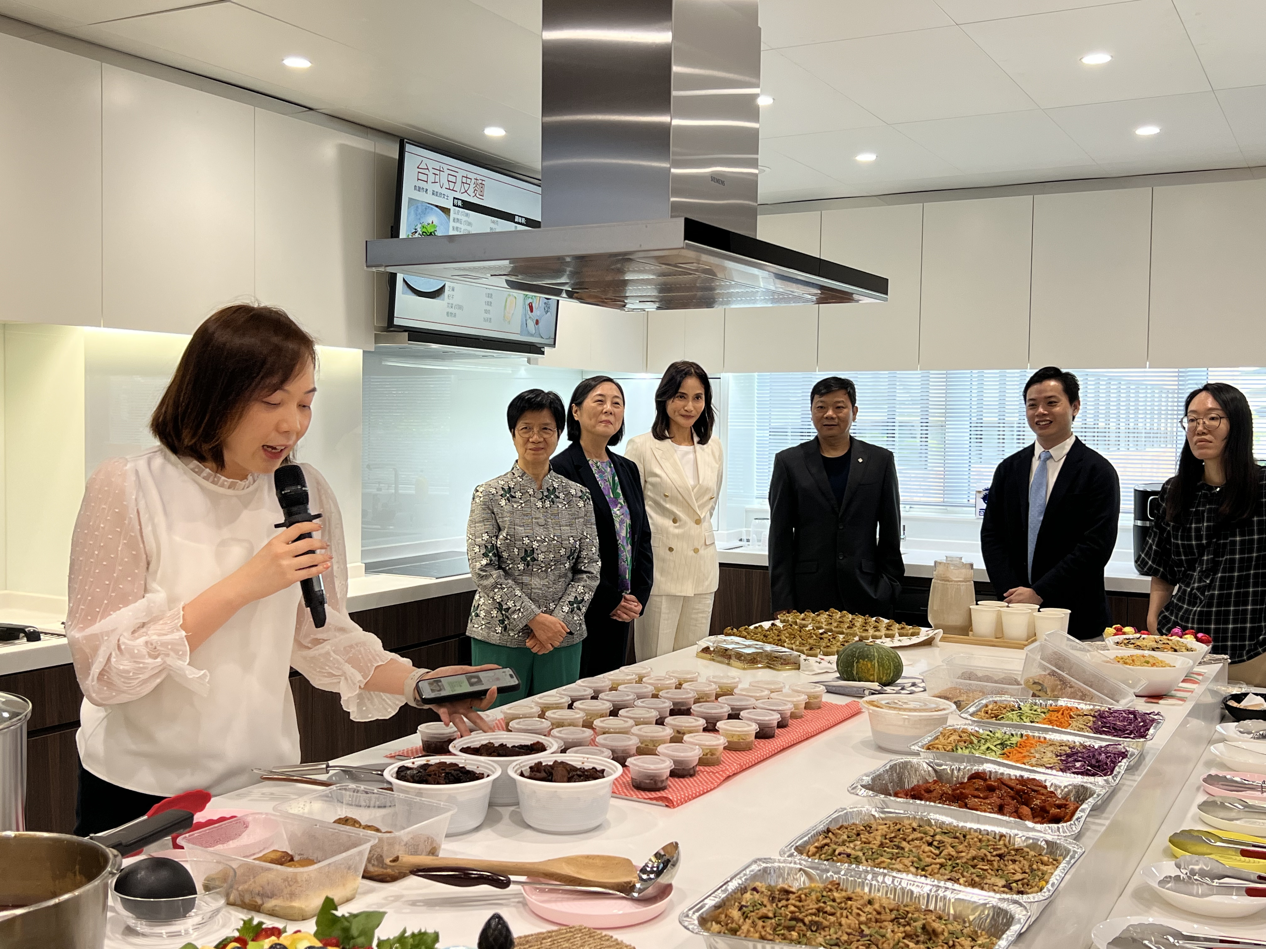 20240808_040939365_iOS