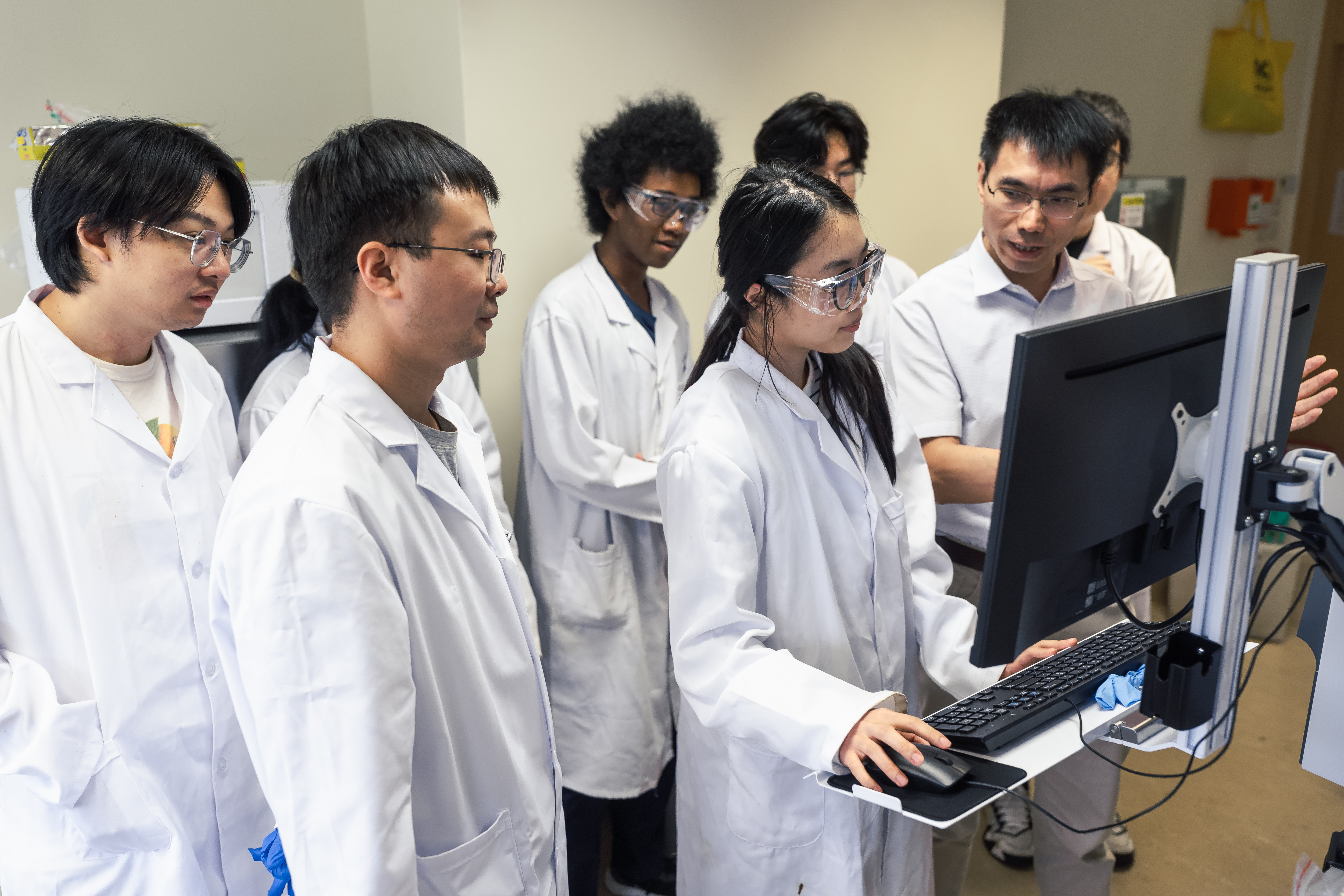 250705_1205_LF401843