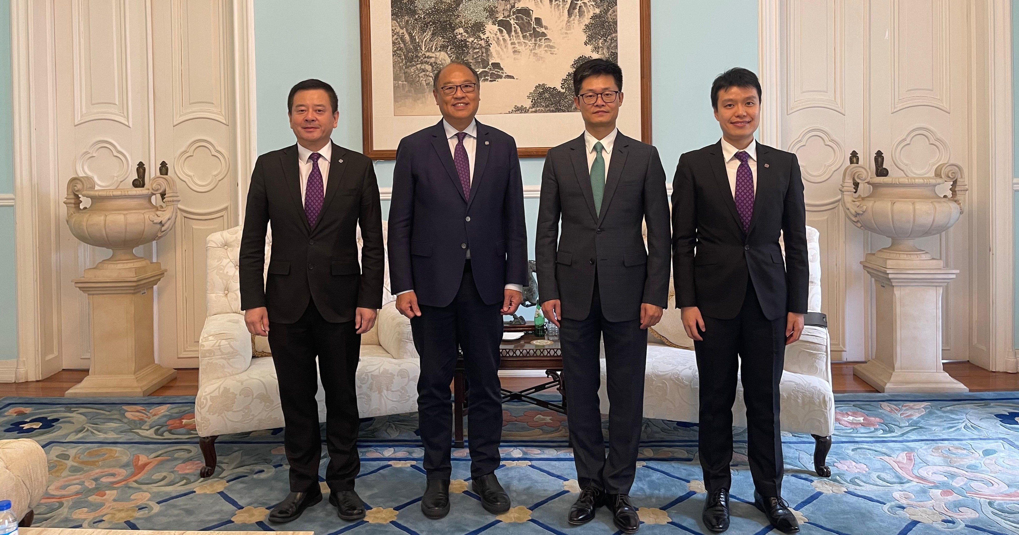 2_Chinese Embassy in Portugal 2000