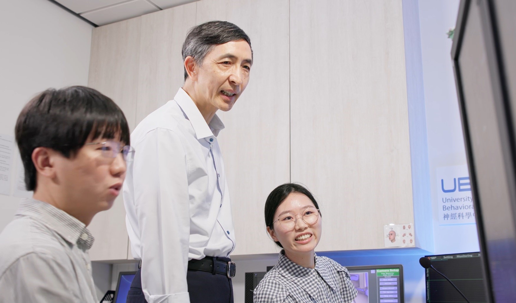 Prof Li_video capture_01