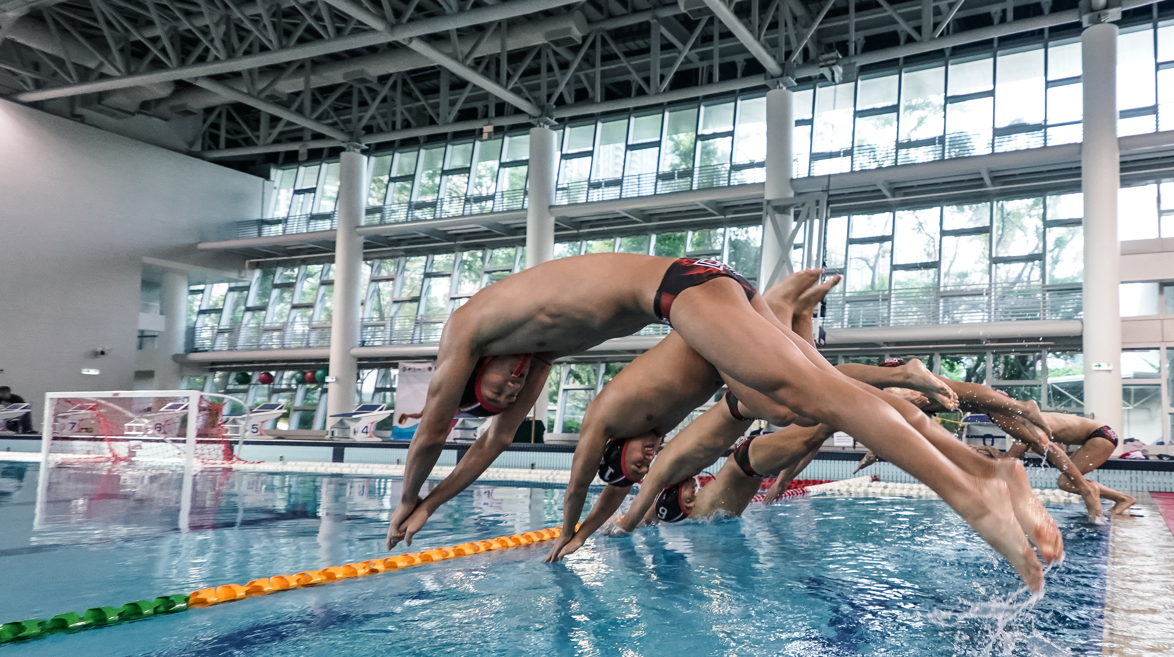 181118-045-LY107352_704x394