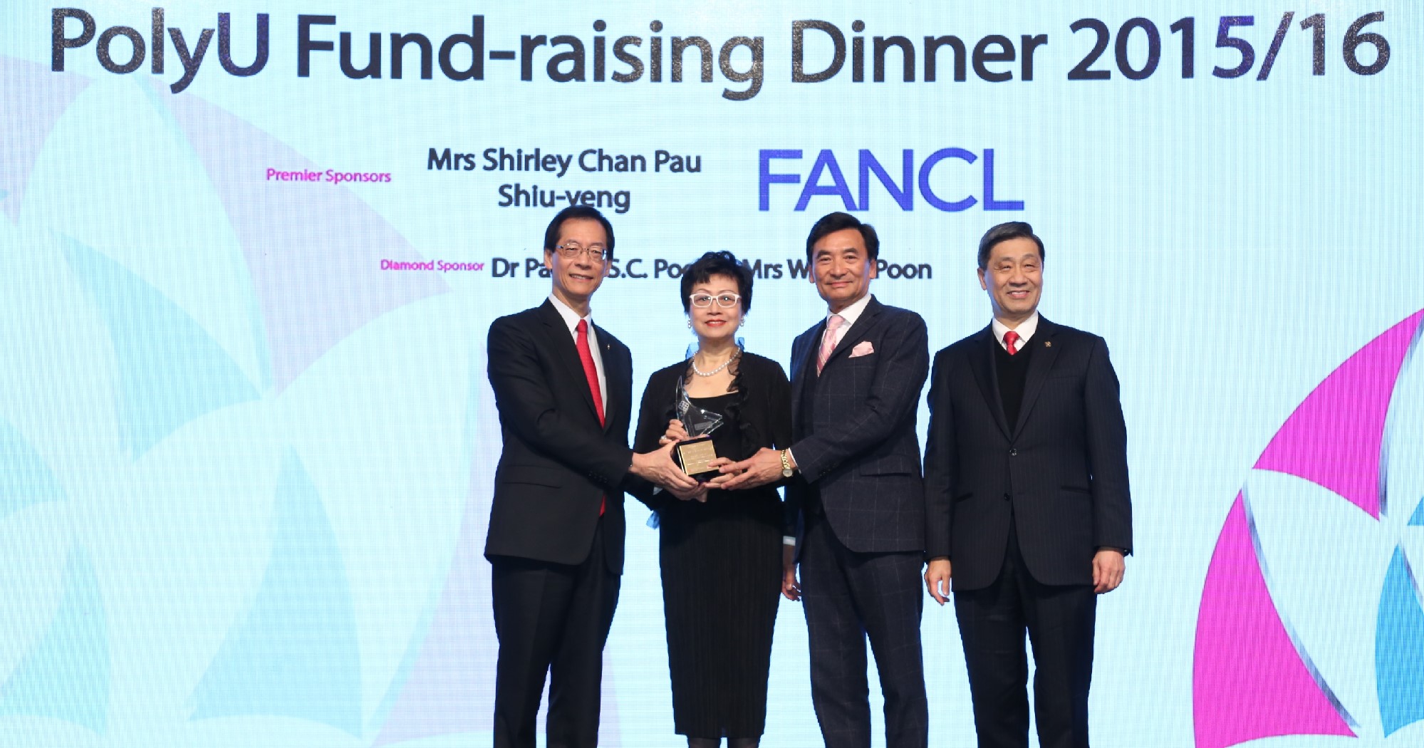 20160212114329_field6FAYE0795s