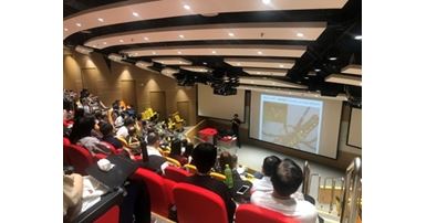 Knowing the spiders around us