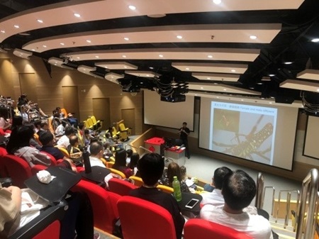 Sharing session on spiders in Hong Kong wins applause