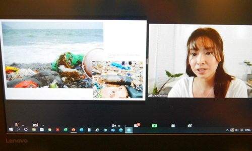 Inviting participants to help reduce the amount of rubbish that enters the oceans