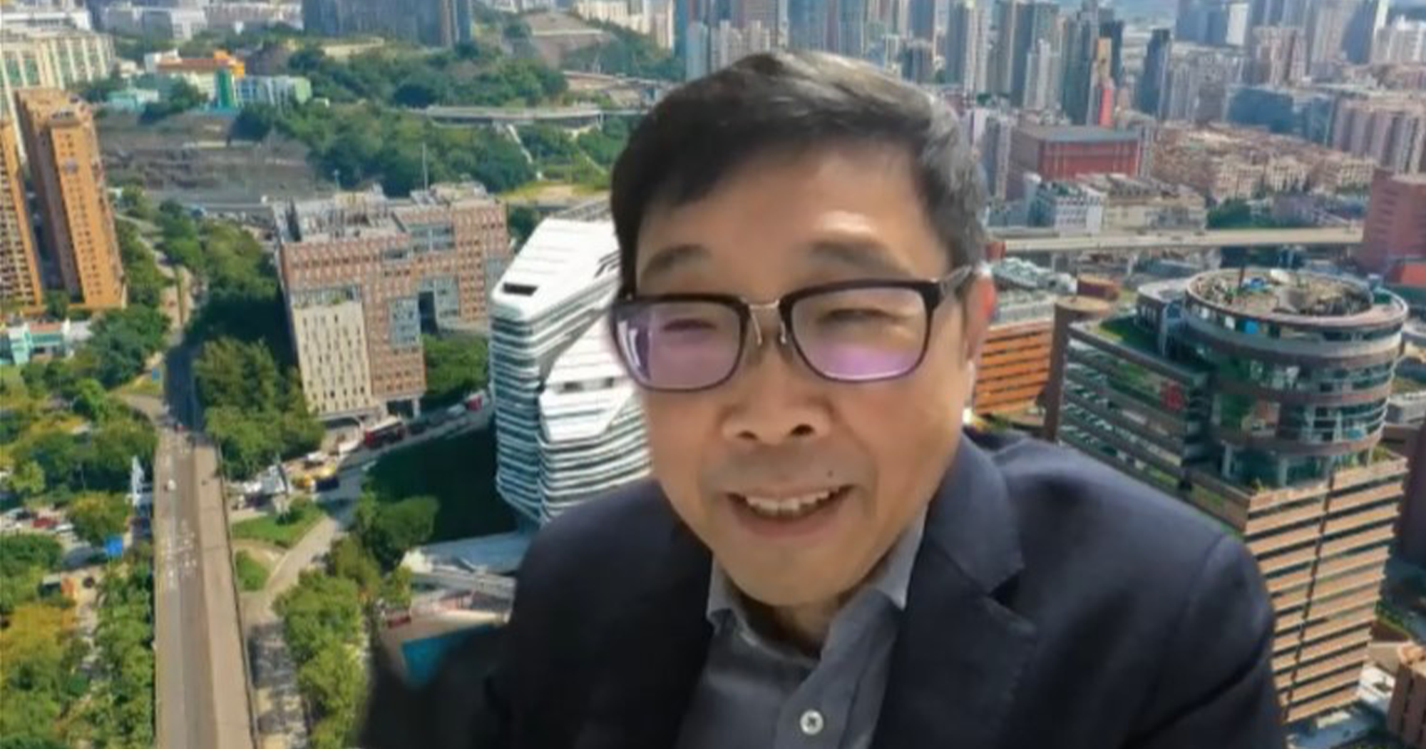 Professor Cao introduced the seamless transition from undergraduate to postgraduate stages of research education at PolyU.