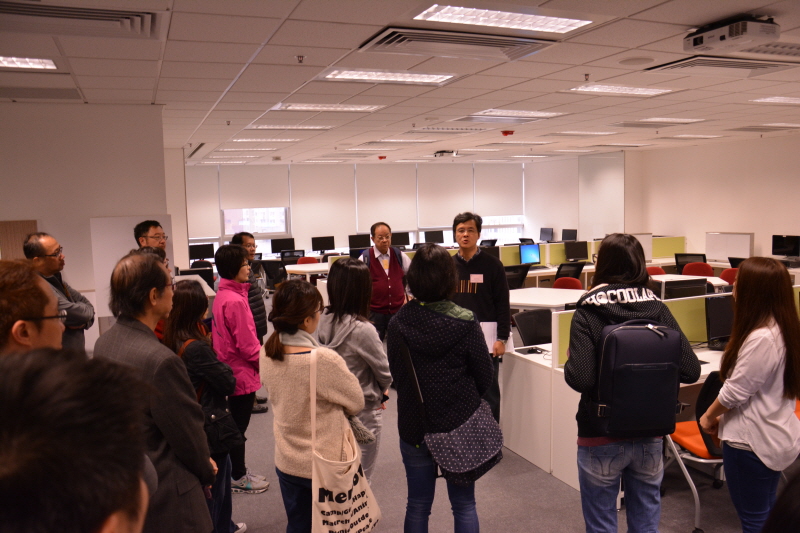 20150306_VisitGovtSch_p002