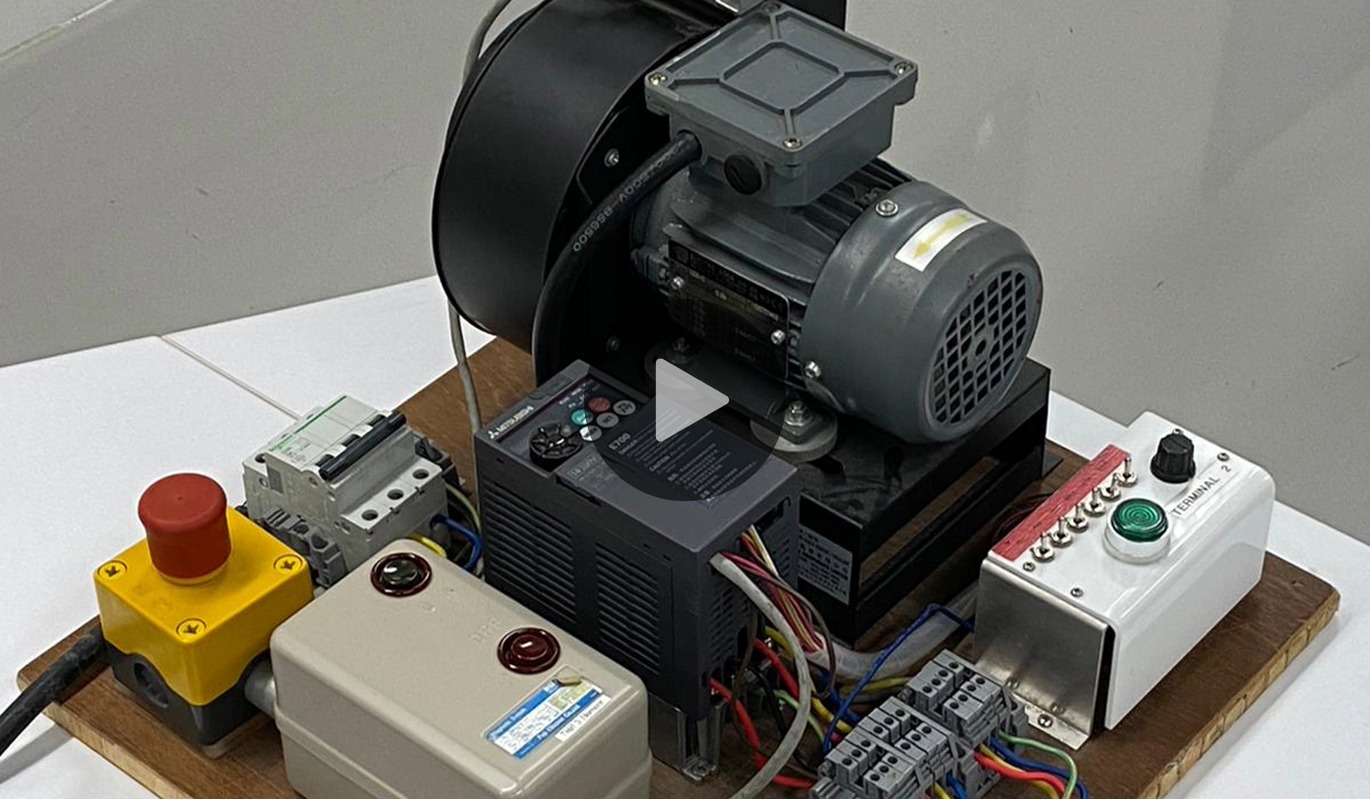 ENE_Inverter_1370x800_Play Button