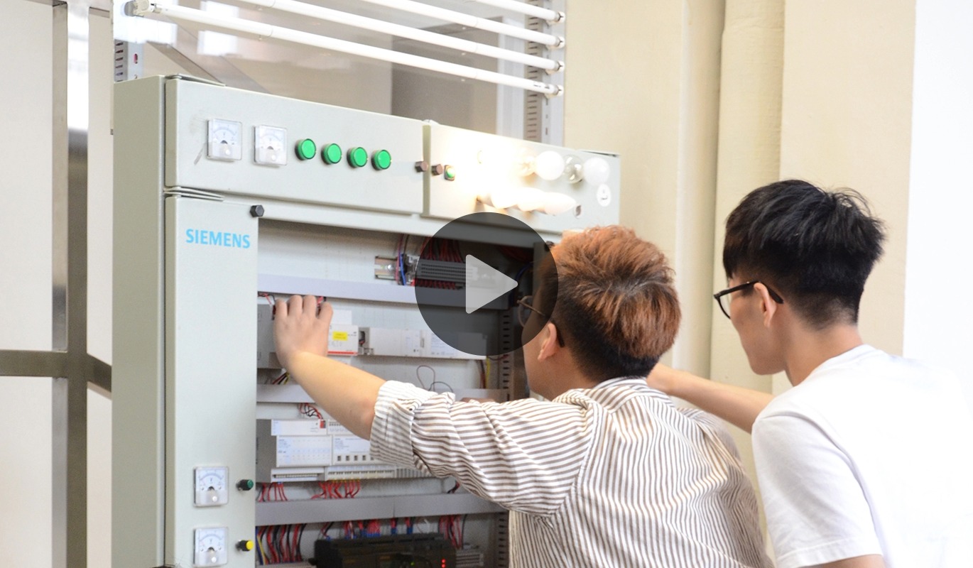 ENE_KNX_1370x800_Play Button