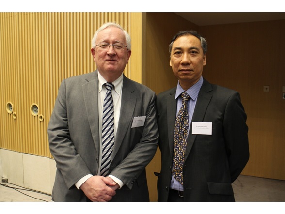 Dr Stephen OBrien and Dr Hon-ping Tang