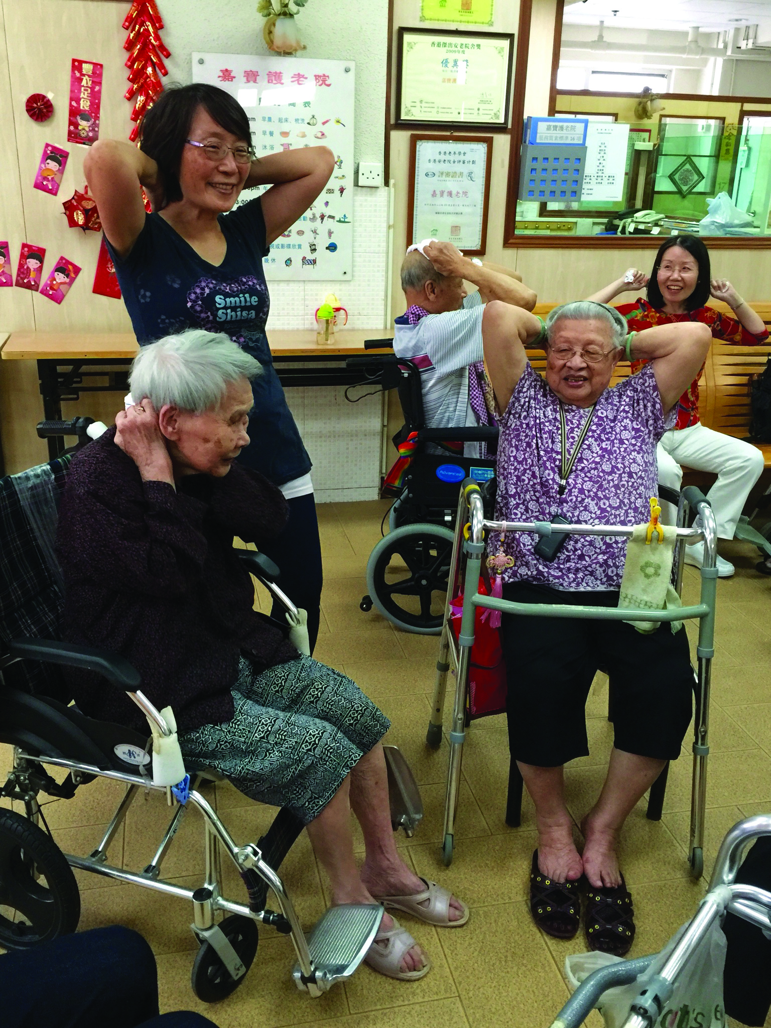 peers teaching with nursing_IMG_3981_20160429-151222