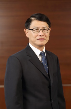 Prof. Edward Lee | Department of Logistics and Maritime Studies