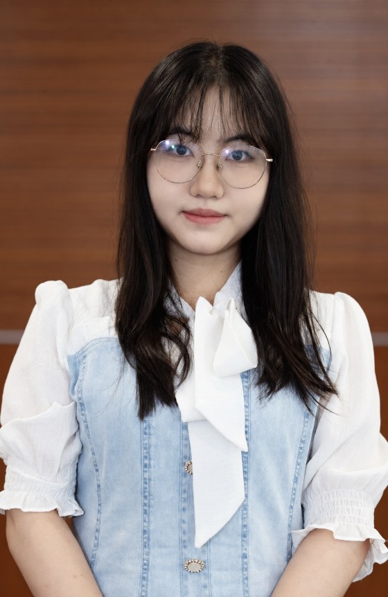 Ms FAN Chenyang