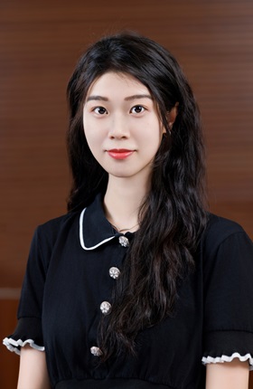 Ms Yang Ying (Awardee of 2023/24)