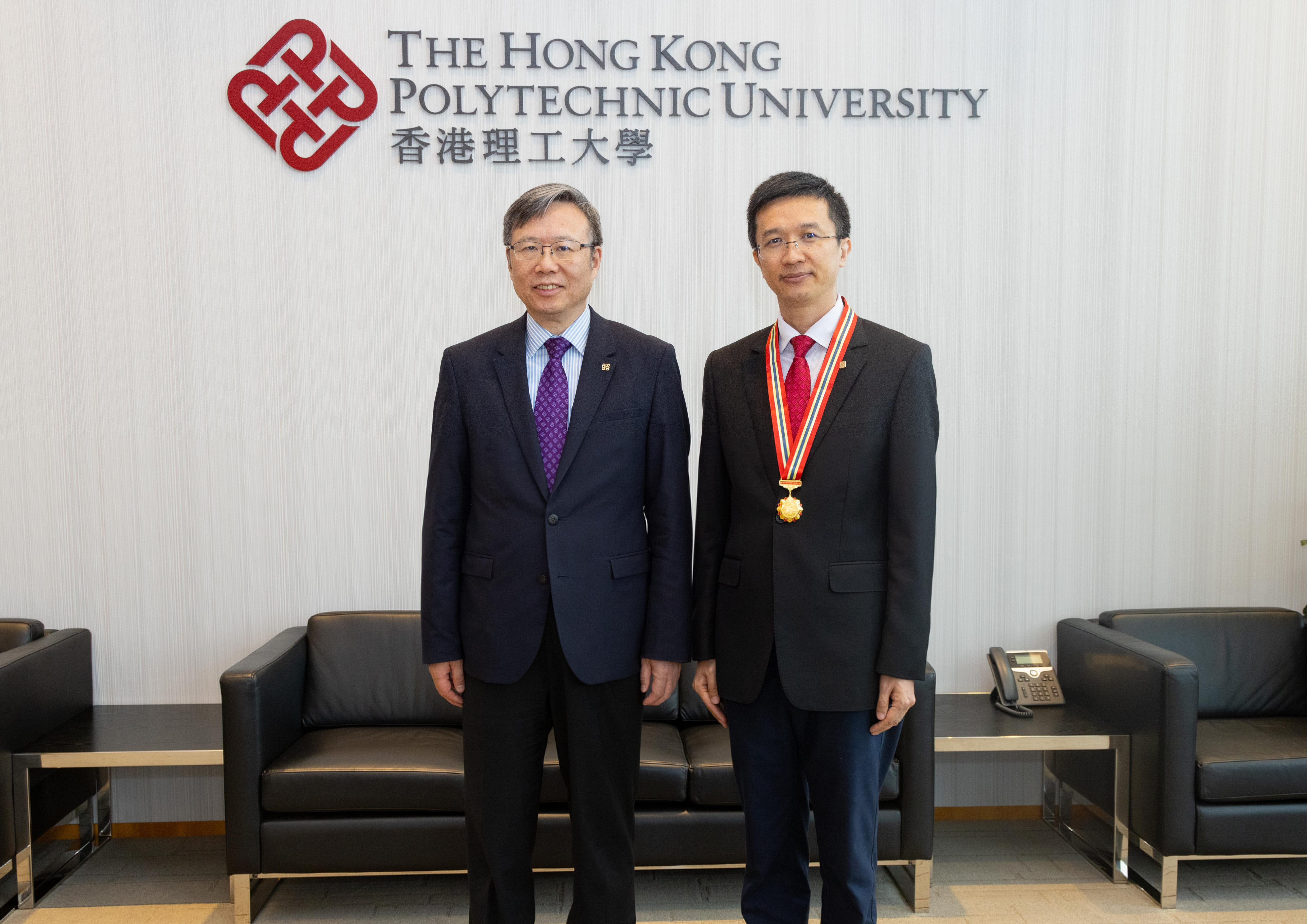 PolyU President Prof Jin-Guang Teng congratulated Prof Wu for winning the award