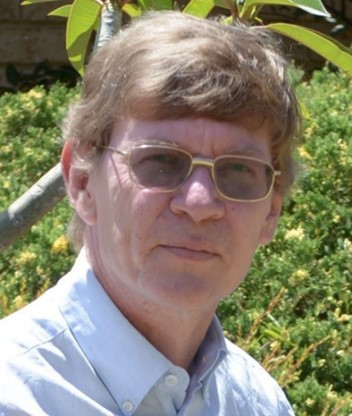 Prof. Dr. Dr.h.c. Ir. Peter J.G. TEUNISSEN