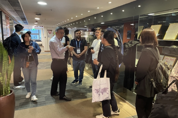 ICGE Day 3 Photo (Lab Tour)__2