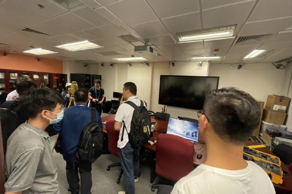ICGE Day 3 Photo (Lab Tour)__3