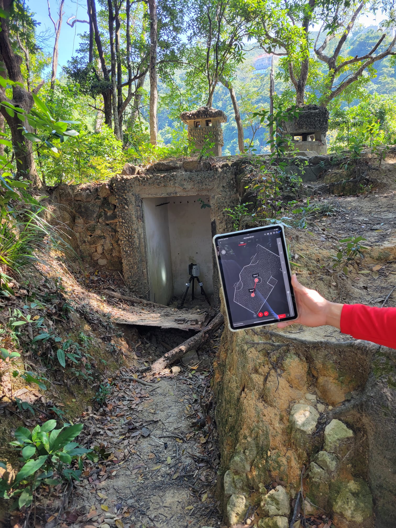 Field work in constructing 3D model for nature terrain