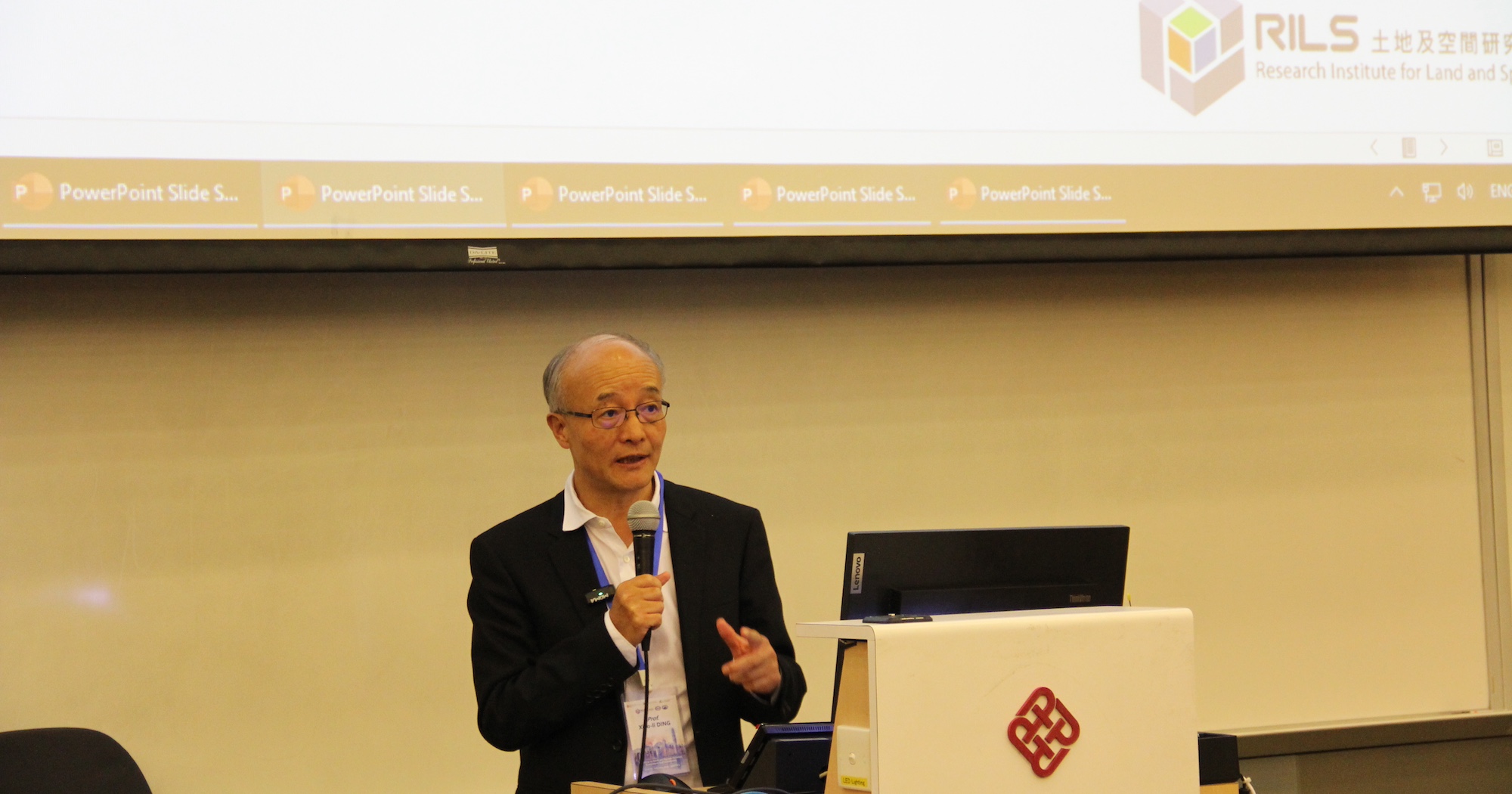 Our keynote speaker, Prof. Xiaoli Ding, Chair Professor of Geomatics Director Research Institute for Land and Space, delivered a presentation on the topic “Utilization of Underground Space in Hong Kong and Future Potentials”.