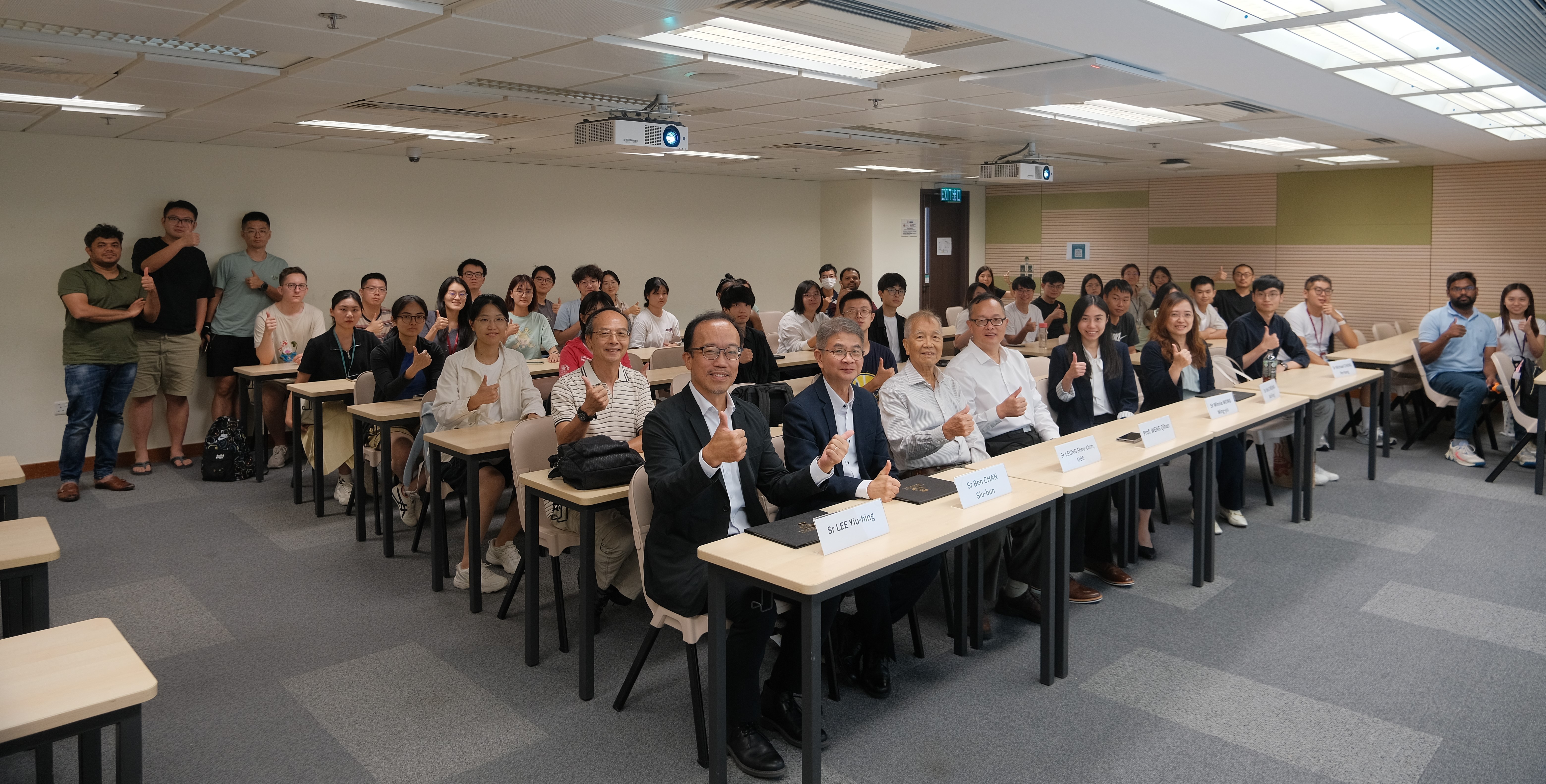 Group photo of the seminar