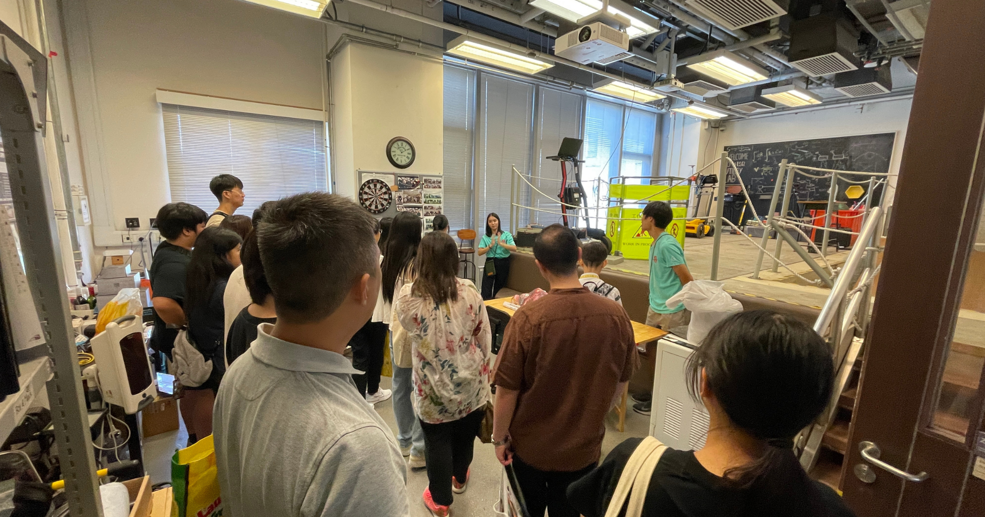 The guided lab tour of underground utility survey