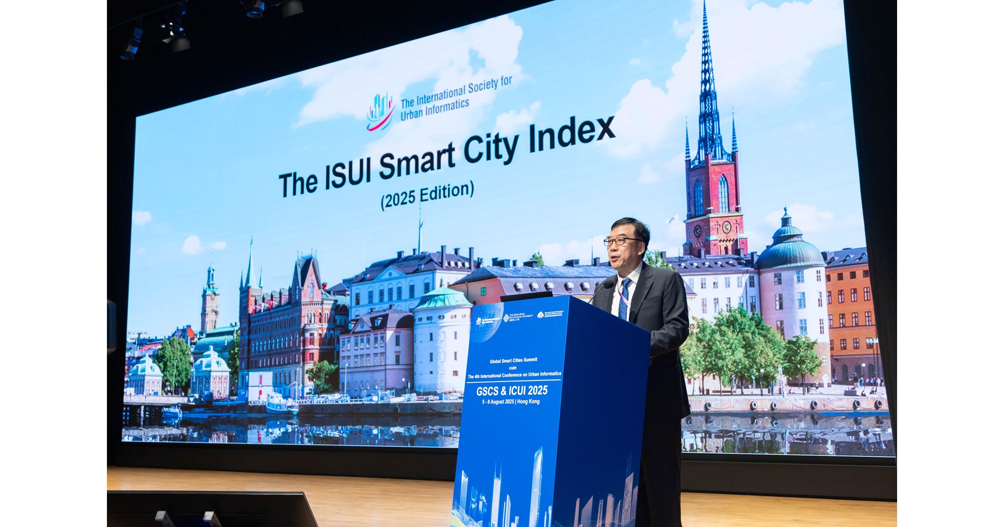 A team led by Prof. John Shi, Director of SCRI, Chair Professor of LSGI, and President of ISUI, announced the Smart City Index 2025.