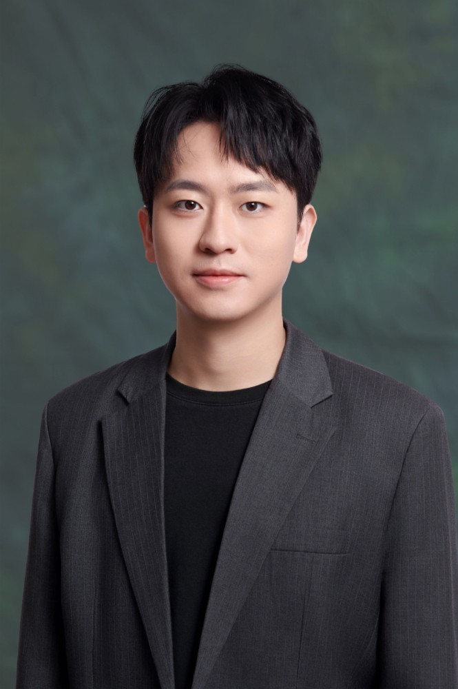 Dr. Yan XU