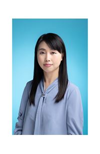 Zoe HO 何秀鸚