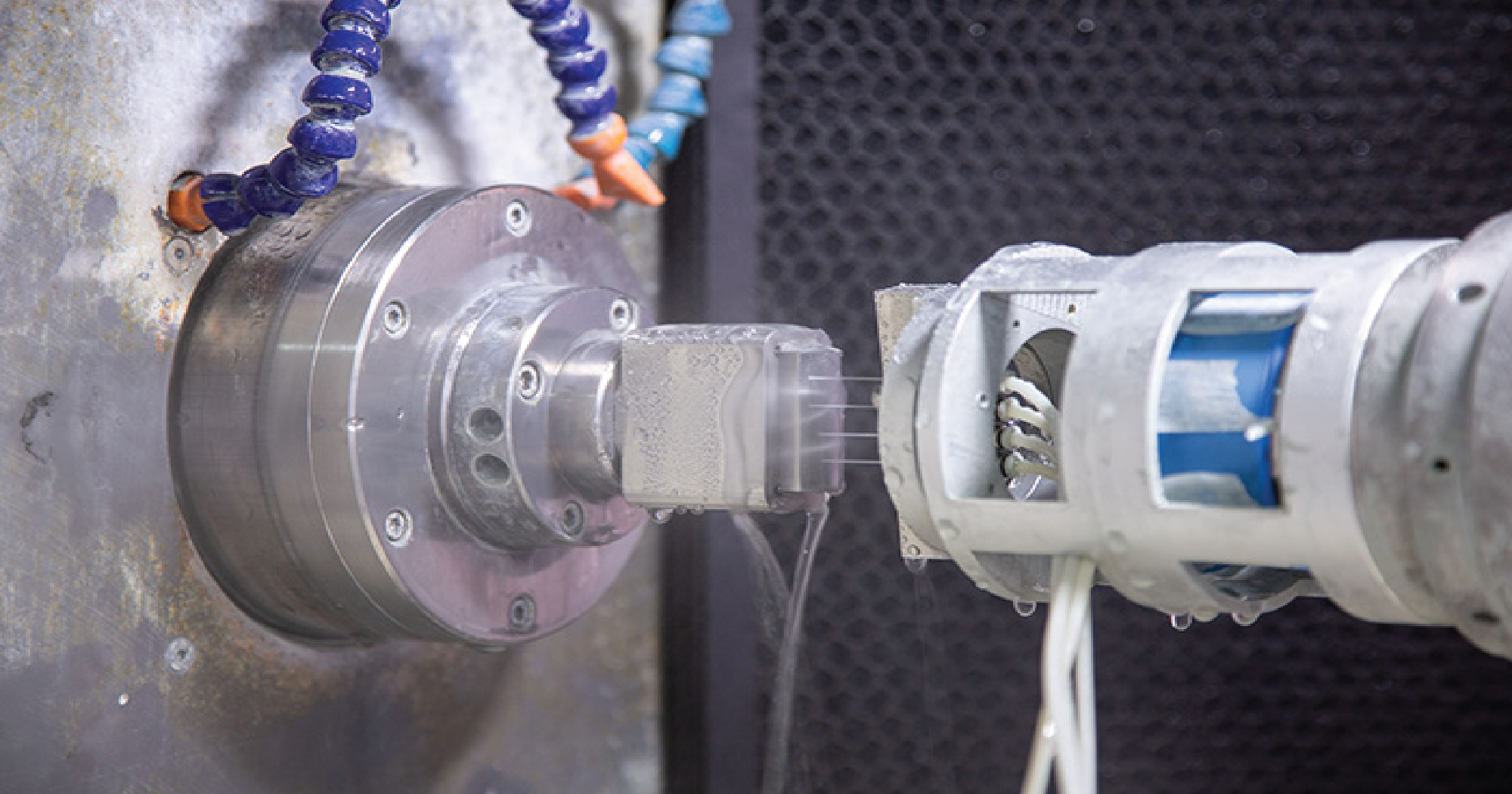 ultra-precision_2000_1050