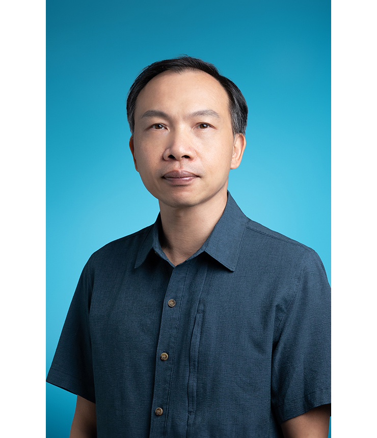 Mr YUEN Ka-on 袁家安